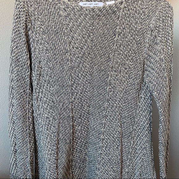 Pullover Sweater - Picture 3 of 6